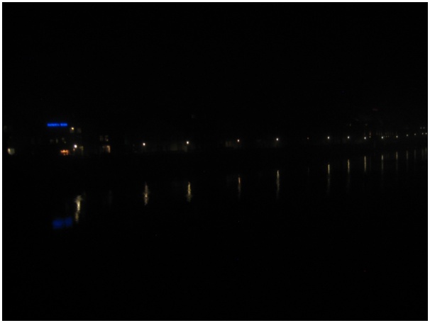 584x433 pixels (29K)