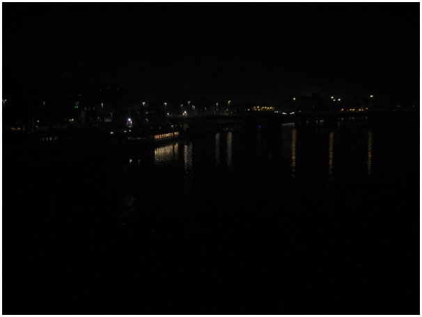 584x433 pixels (34K)